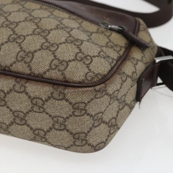 Authentic GUCCI GG Supreme Shoulder Bag PVC Beige Silver 114291 - Picture 2 of 16